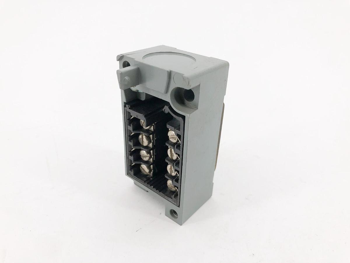New Cutler-Hammer E50RBM Limit Switch Receptacle Ser. A1 - No Box