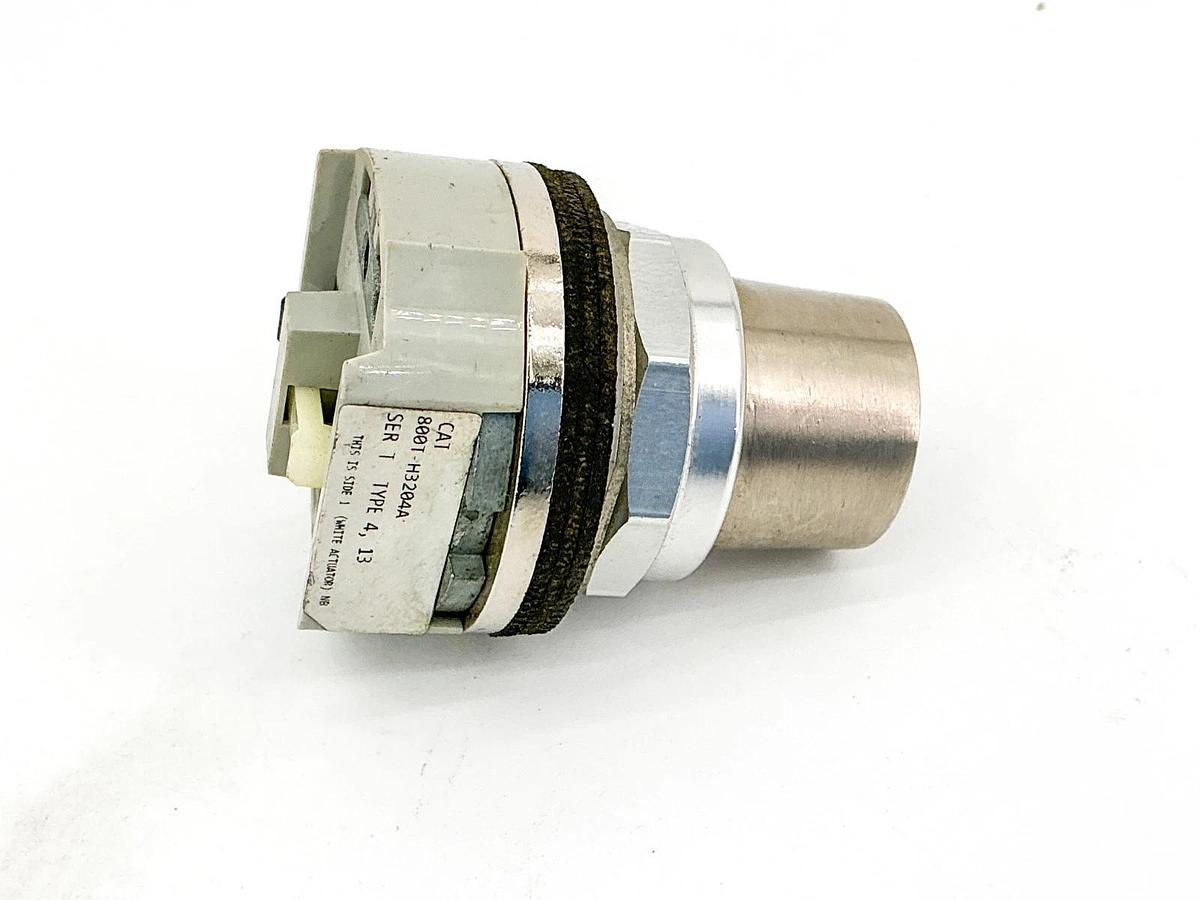 Used Allen Bradley 800T-H3204A Selector Switch Type 4/13 Ser.T - Missing Key