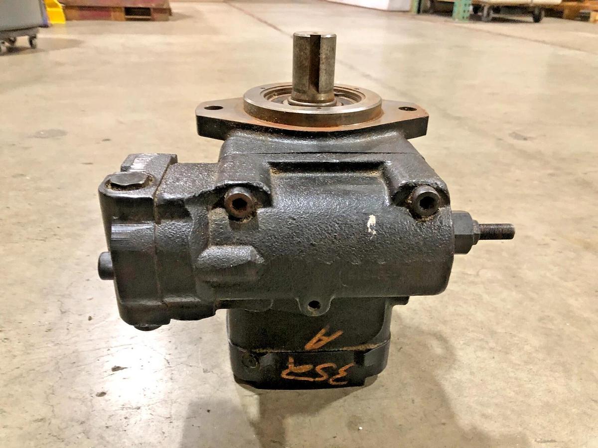 Used Oilgear PVG-130-F1UV-LSFZ-P-1NNSN Axial Piston Variable Pump 1-1/2" Shaft