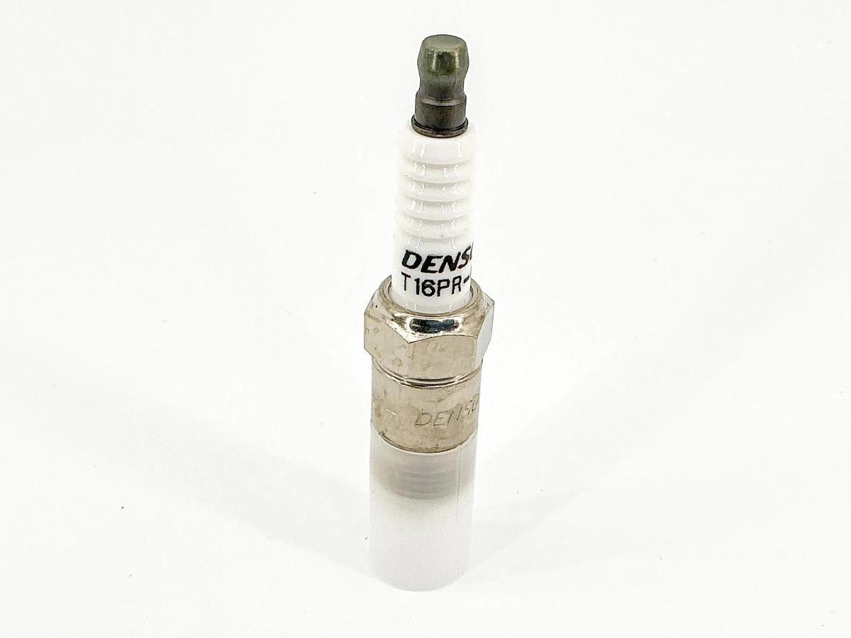New Box of 4 Denso 5025 U-Groove Spark Plug T16PR-U