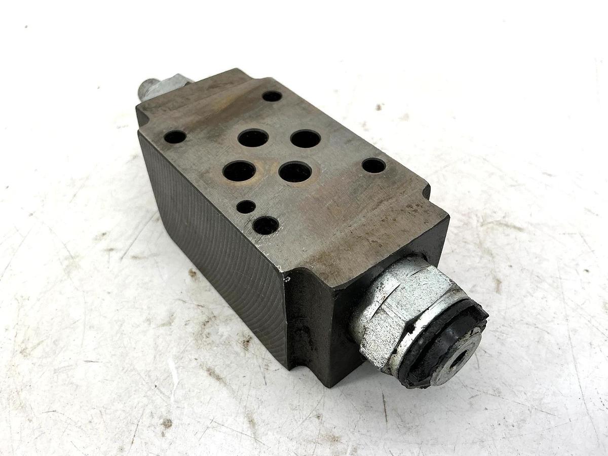 Used Argo Hytos 2VS3-06-CS Restrictor Valve w/ Reverse Flow Check 320Bar