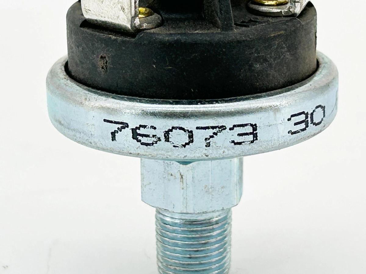 New Honeywell 76073 Pressure Switch 30 PSI W/O Box