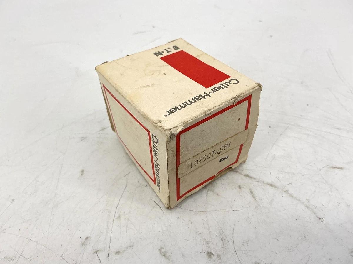 New Eaton Cutler-Hammer 10250T4081 Selector Switch 2-Position Momentary