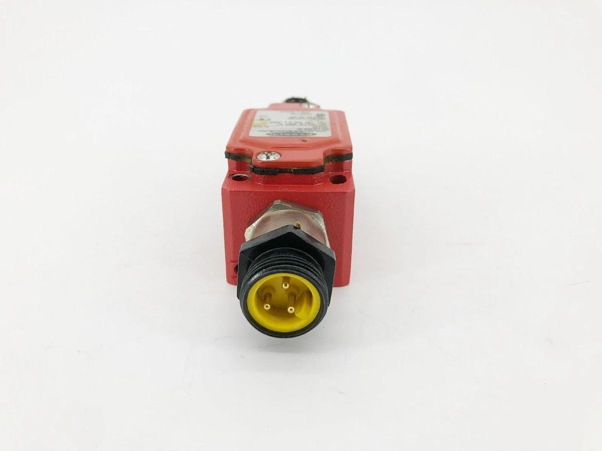 Used Banner Engineering RP-LM40D-6L Cable Switch 10A 400VAC 46737