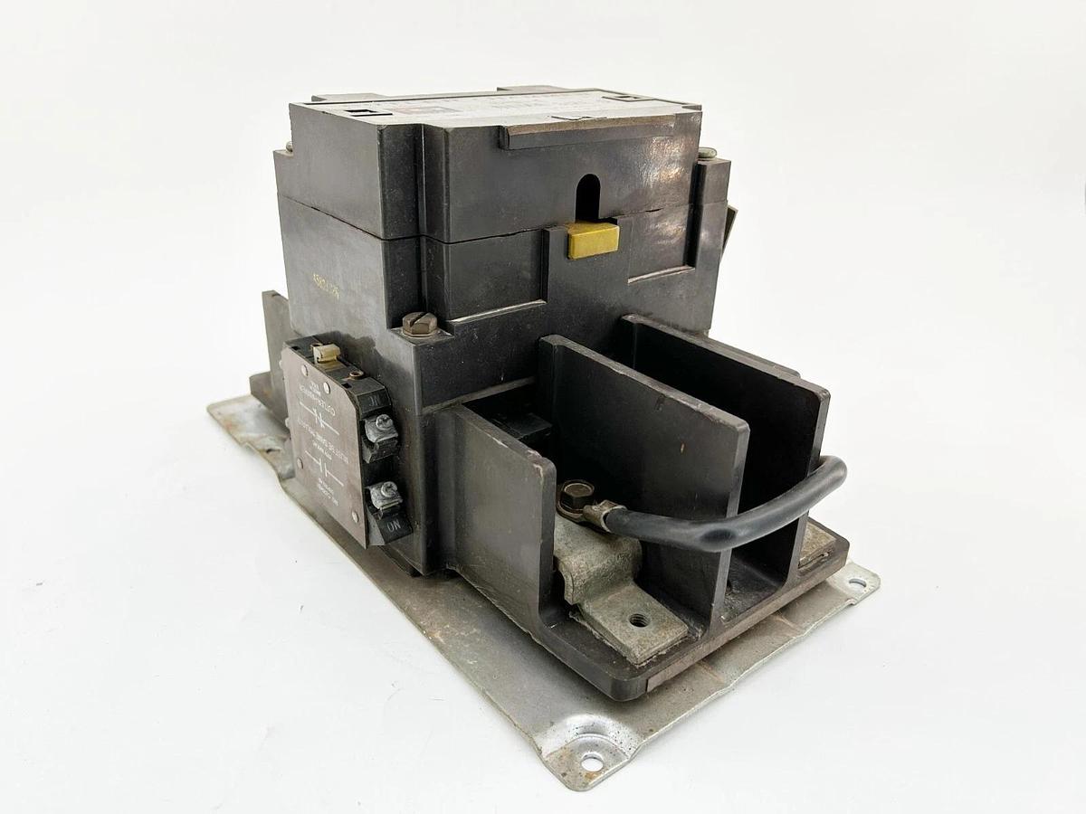 Used Cutler Hammer C10GN2 Contactor NEMA Size 5 270A 600V 50/60Hz