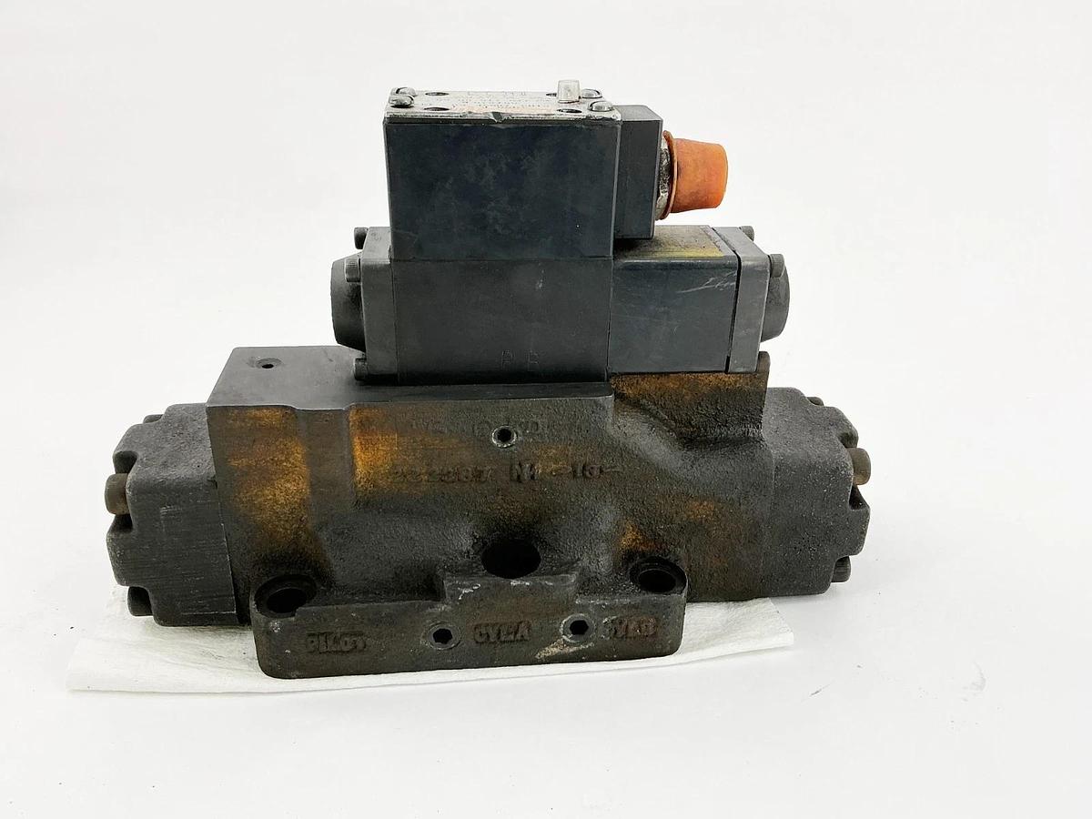 Used Racine FD4-BTHS-106SE-60-1840 Solenoid Valve 3000PSI 110/115V 50/60Hz