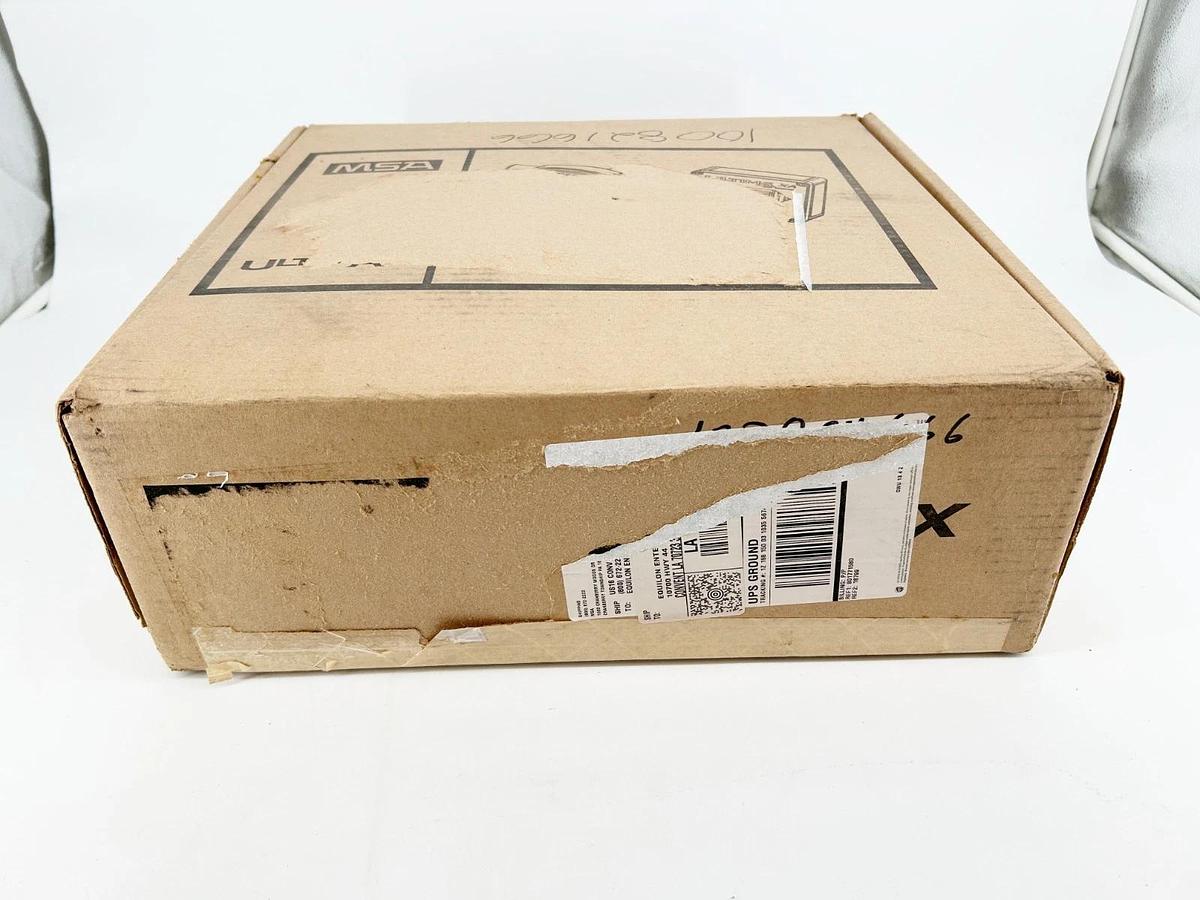 New MSA A-ULTIMAX-XP-E-31-U-3-D-0-0-0-0-0-1-0-0 Gas Monitor - Sealed Box