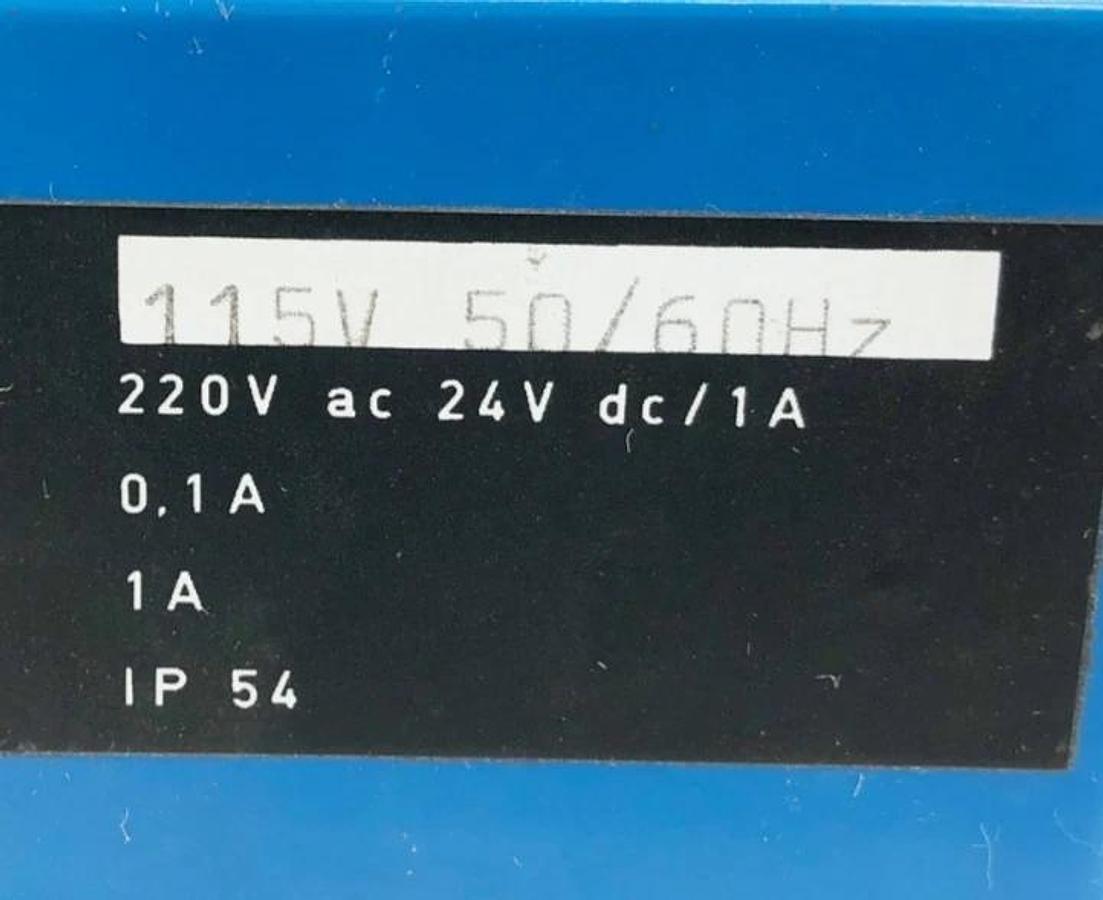 Used E-T-A SW101F Flow Monitor 115V 50/60Hz 220VAC 24VDC 1A