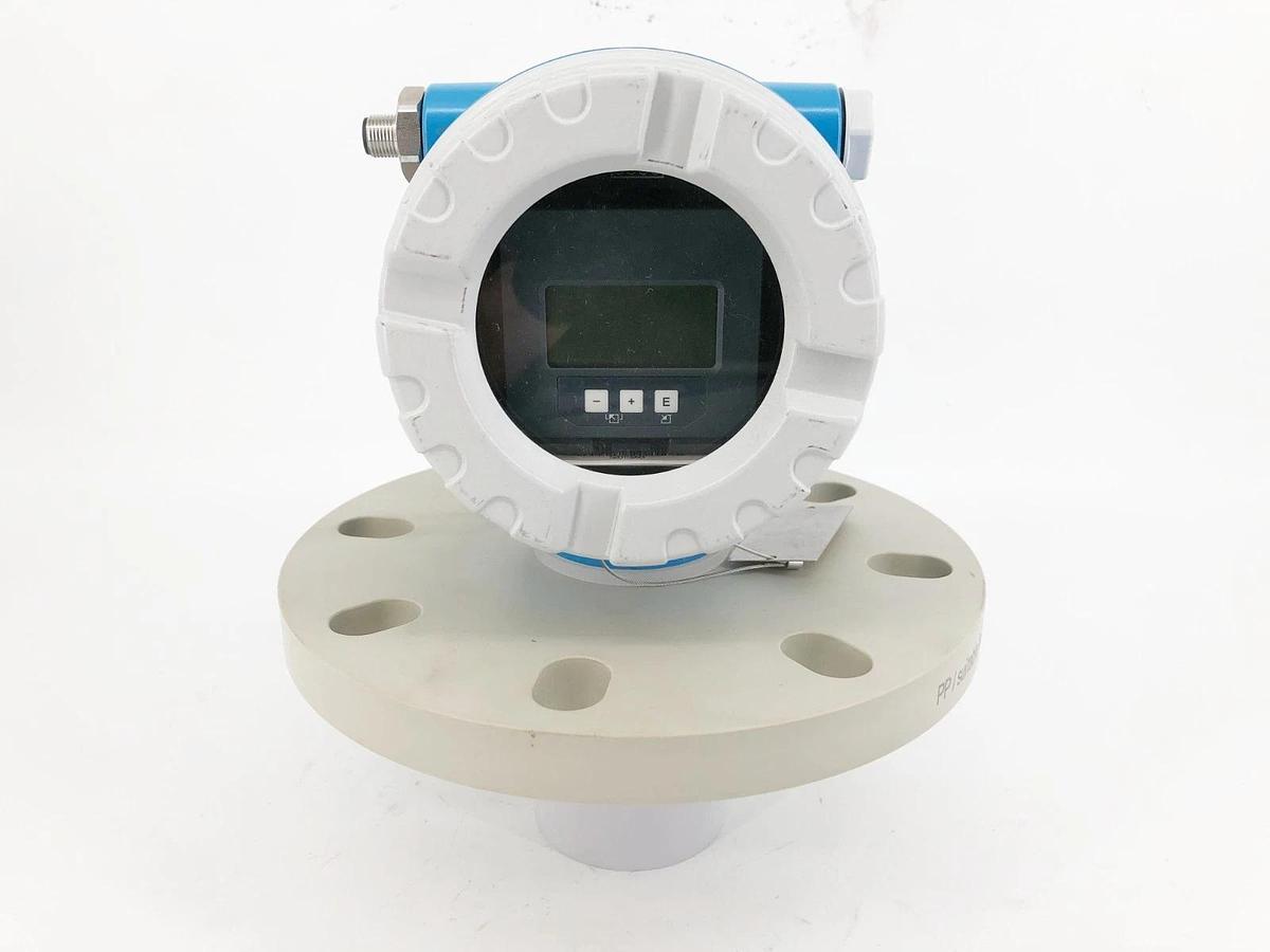 New Endress+Hauser FMU42-ATB2Y92A Ultrasonic Level Transmitter Prosonic M No Box