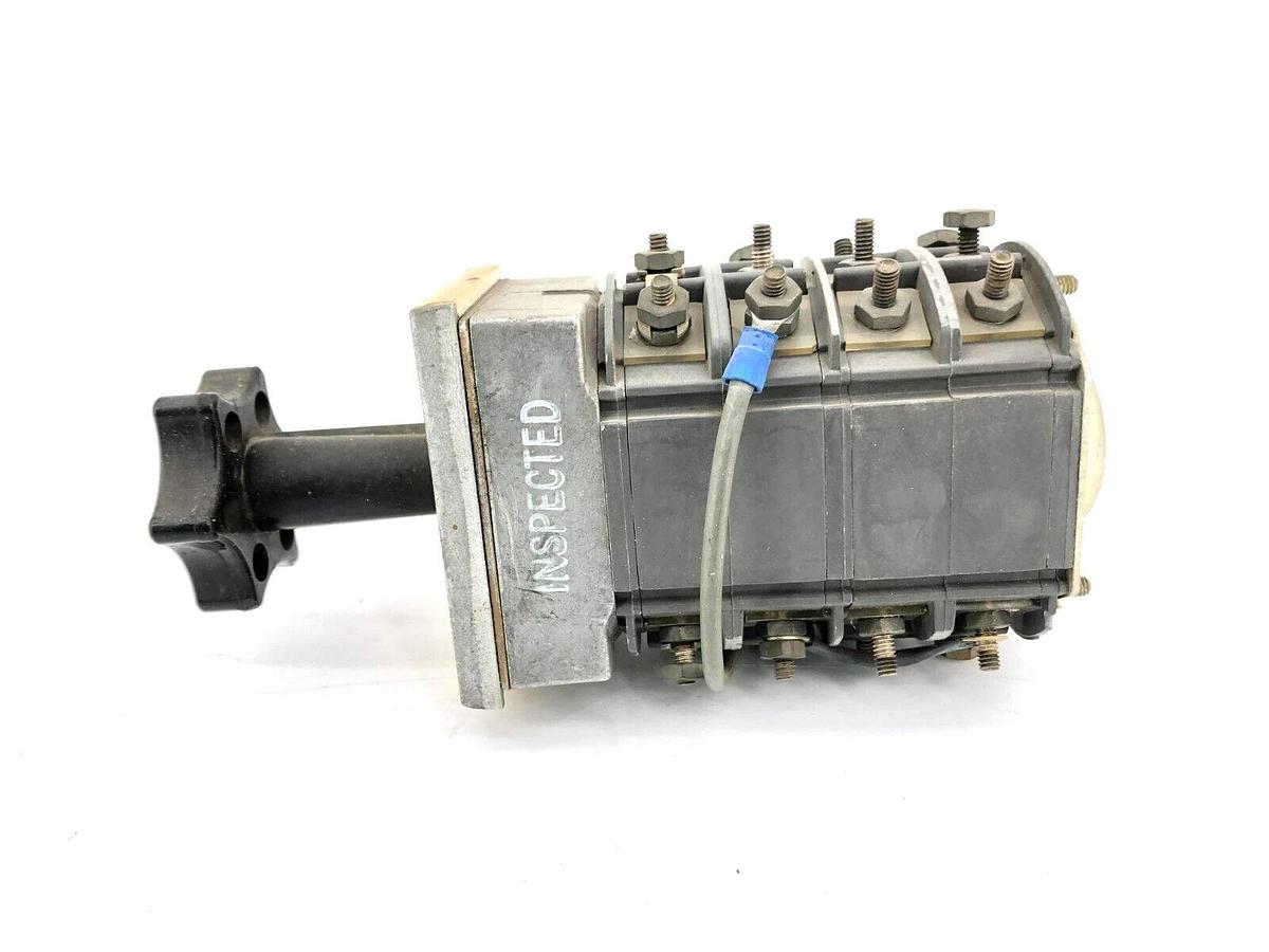 New Westinghouse NP677C524H01 Type W2 Ammeter Switch 20A 600V 3-Position
