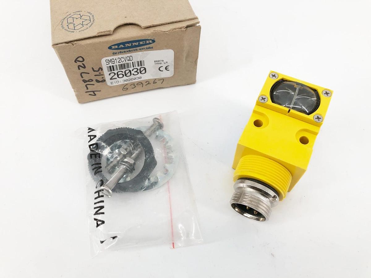 New Banner Engineering SM912CVQD Photoelectric Sensor 10-30VDC 26030
