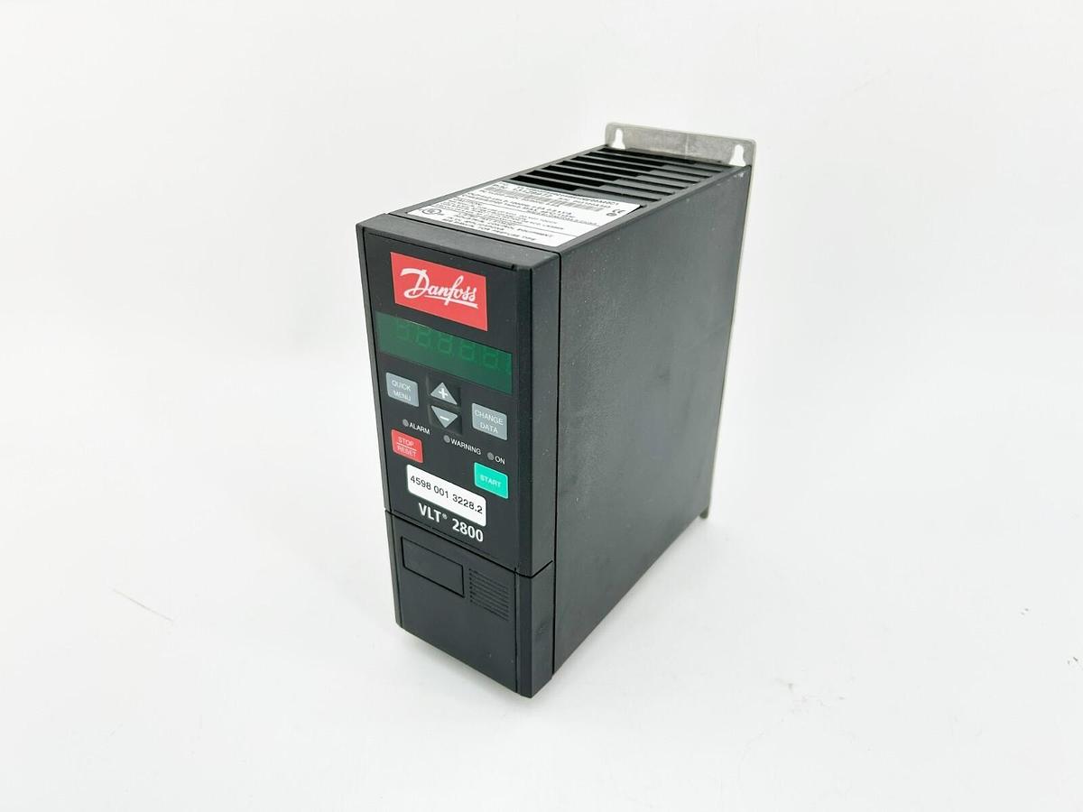 New Danfoss 131Z8972 Drive VLT2800 Series 0.37KW 0.5 HP 1x220-240V 50/60Hz