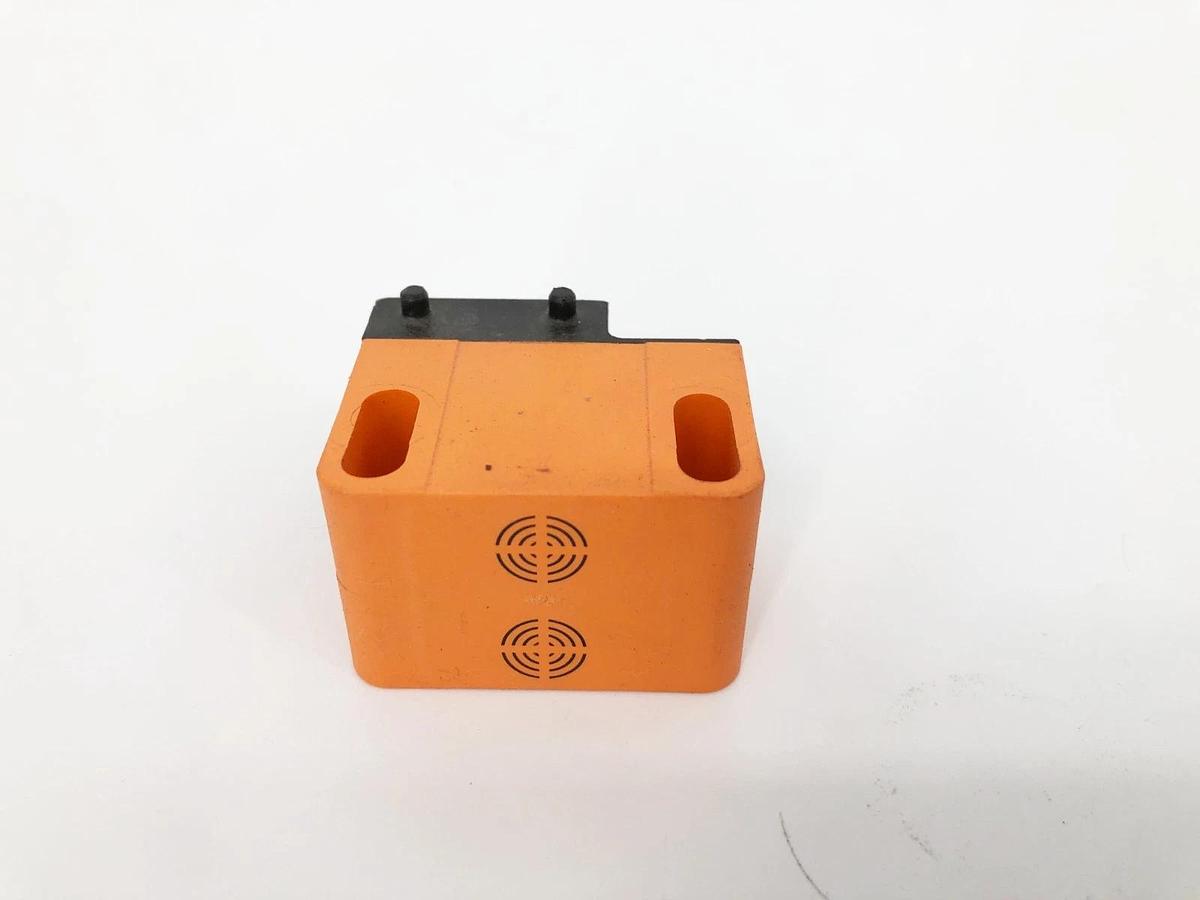 New IFM IN5327 Inductive Proximity Sensor 10-36VDC - No Box