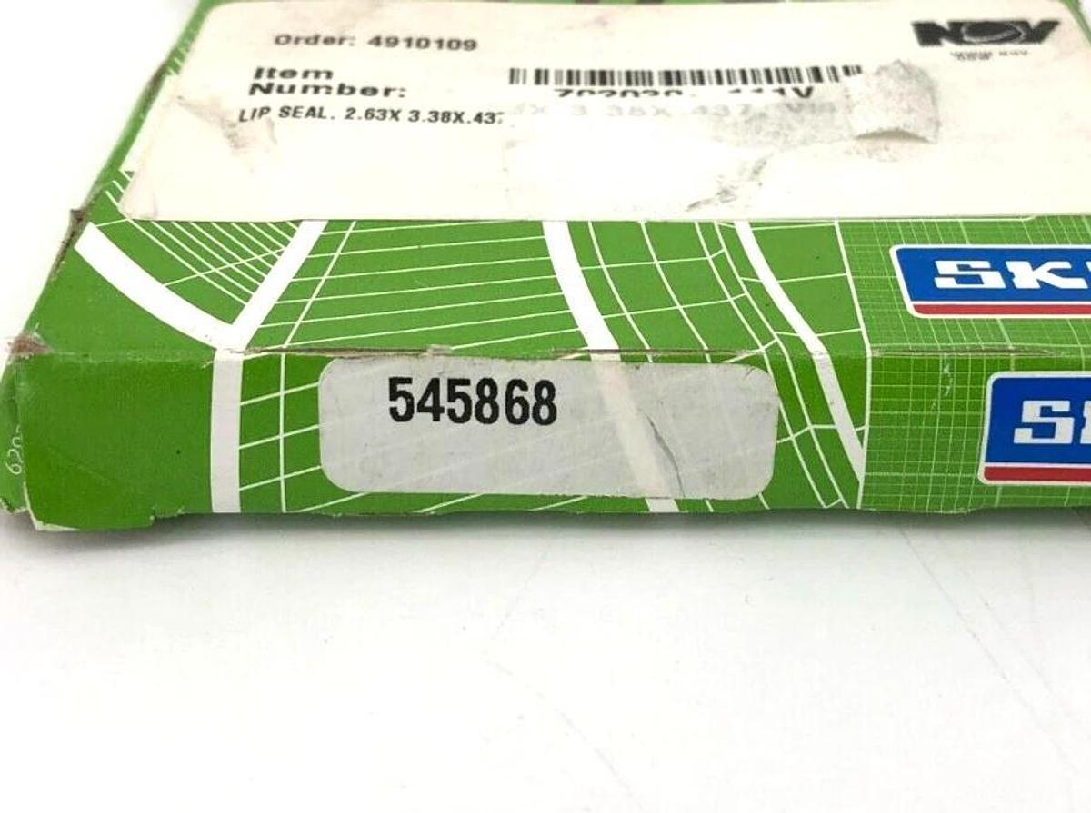 New SKF 545868 Radial Shaft Seal