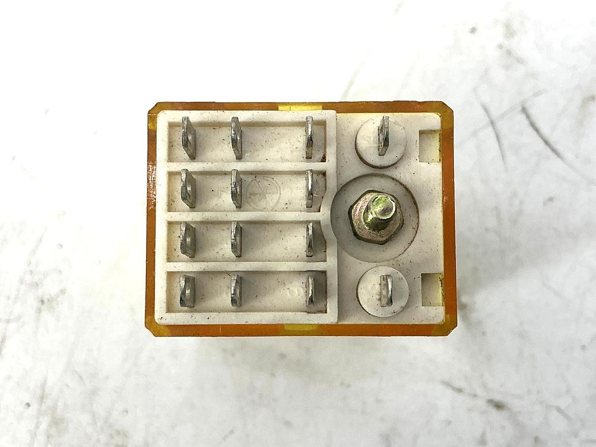 Lot of 4 New IDEC RY4S-UDC24 Miniature Relay 14-Pin 24VDC 4-Pole