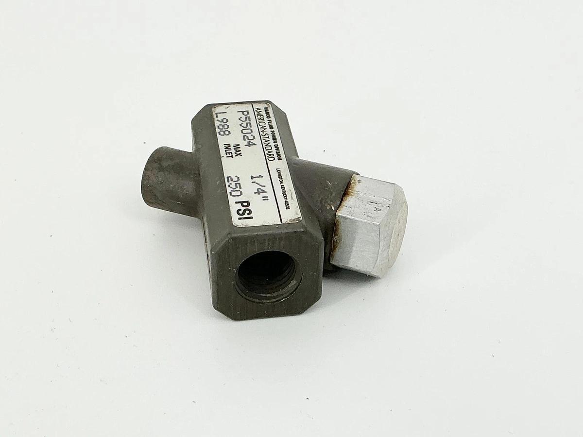 New Wabco Fluids P55024 Check Valve 1/4" 250PSI L988- No Box