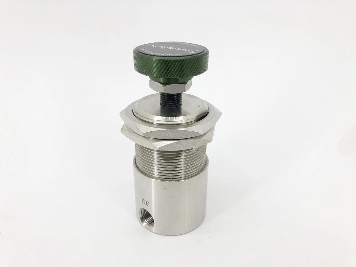 New Swagelok KCP1FLB2A2P50000 Regulator Valve 1000psig 0002279358