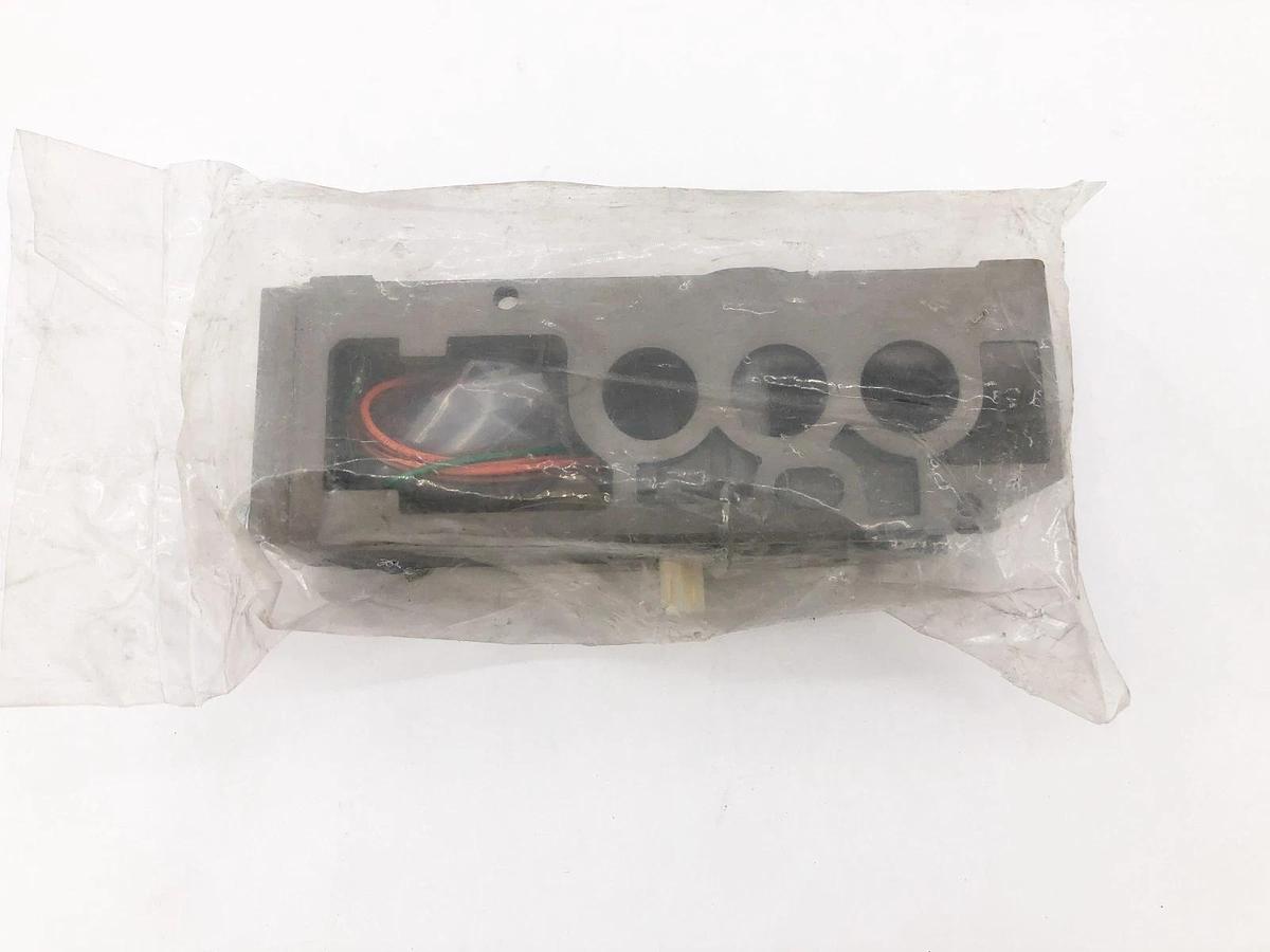 New Numatics 229-682 Valve Base