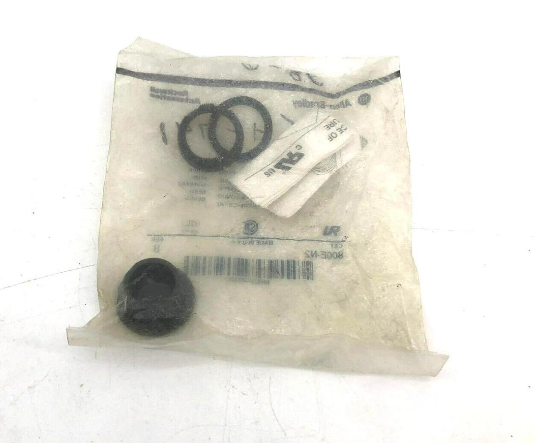 Lot of 3 New AB Allen Bradley 800E-N2 Ser. B Closing Plugs