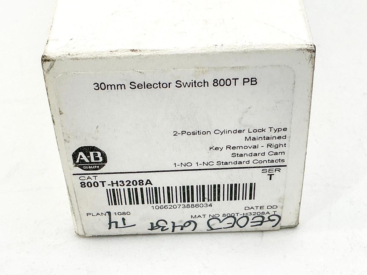 New Allen Bradley 800T-H3208A 30mm Selector Switch 2 Position Ser.T