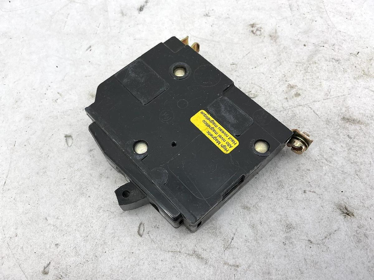 Lot of 2 New Square D QOB120 Circuit Breaker 1-Pole 20A 120/240V