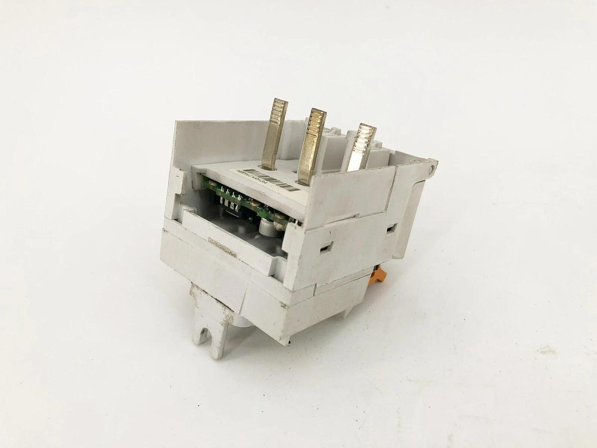 Used Eaton Cutler Hammer N05NCXRH3A Overload Relay 8.4-27A NEMA Size 1