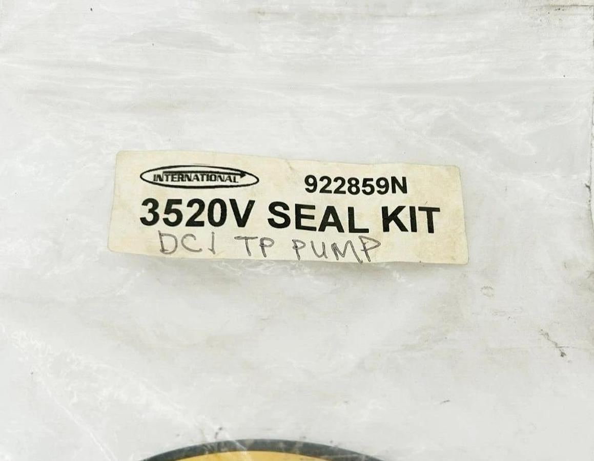New International Fluid Power 3520V Seal Kit, 922859N