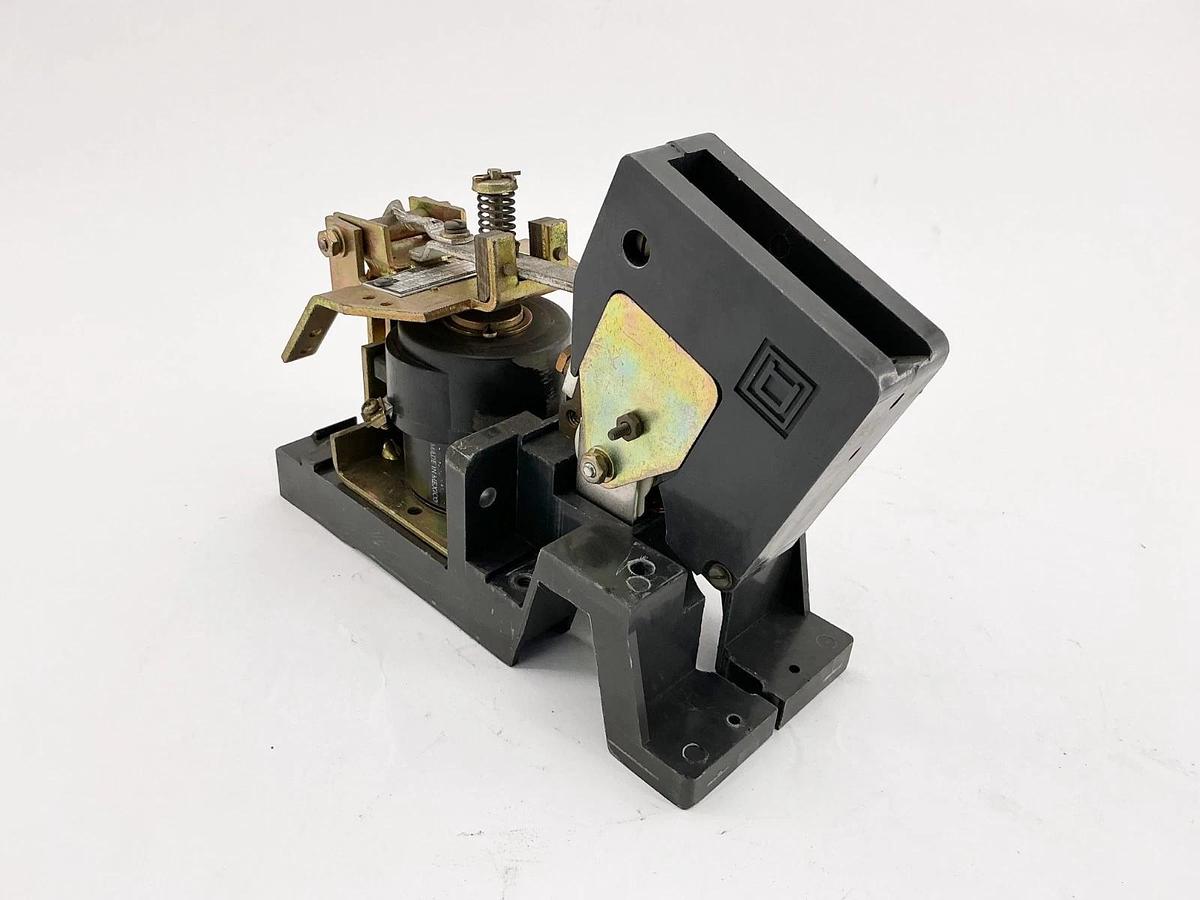 New Square D 7004MXCO-1 Contactor Size 1 25A 8HR 51015-203-5056