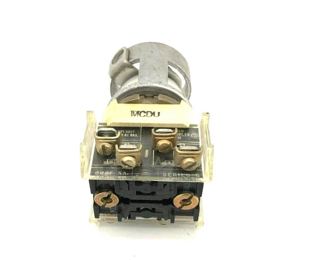 Used Allen Bradley 800T-NX456 Ser. F Padlocking Selector Switch With 800T-XA Contact