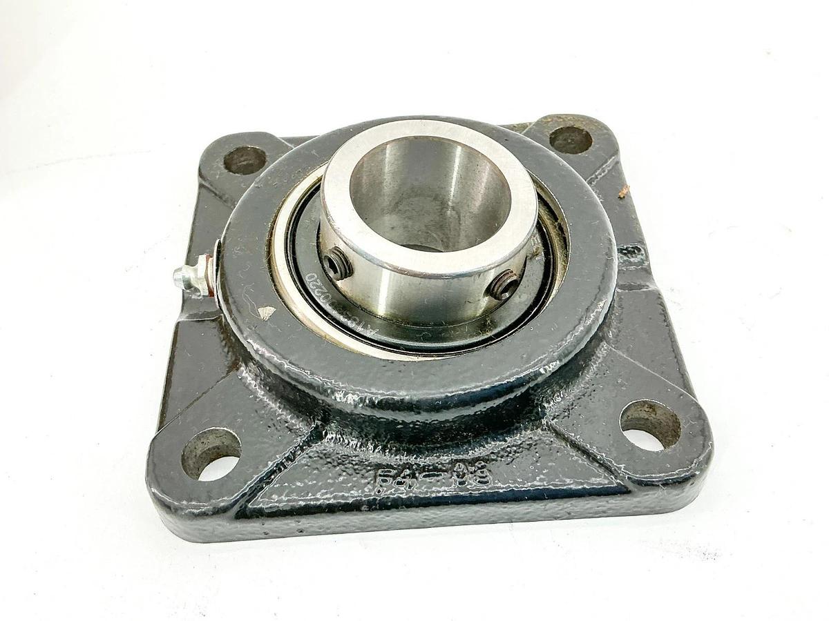 New Rexnord F3S224E Ball Bearing Flange Block Bore 1-1/2" Bore 1041955