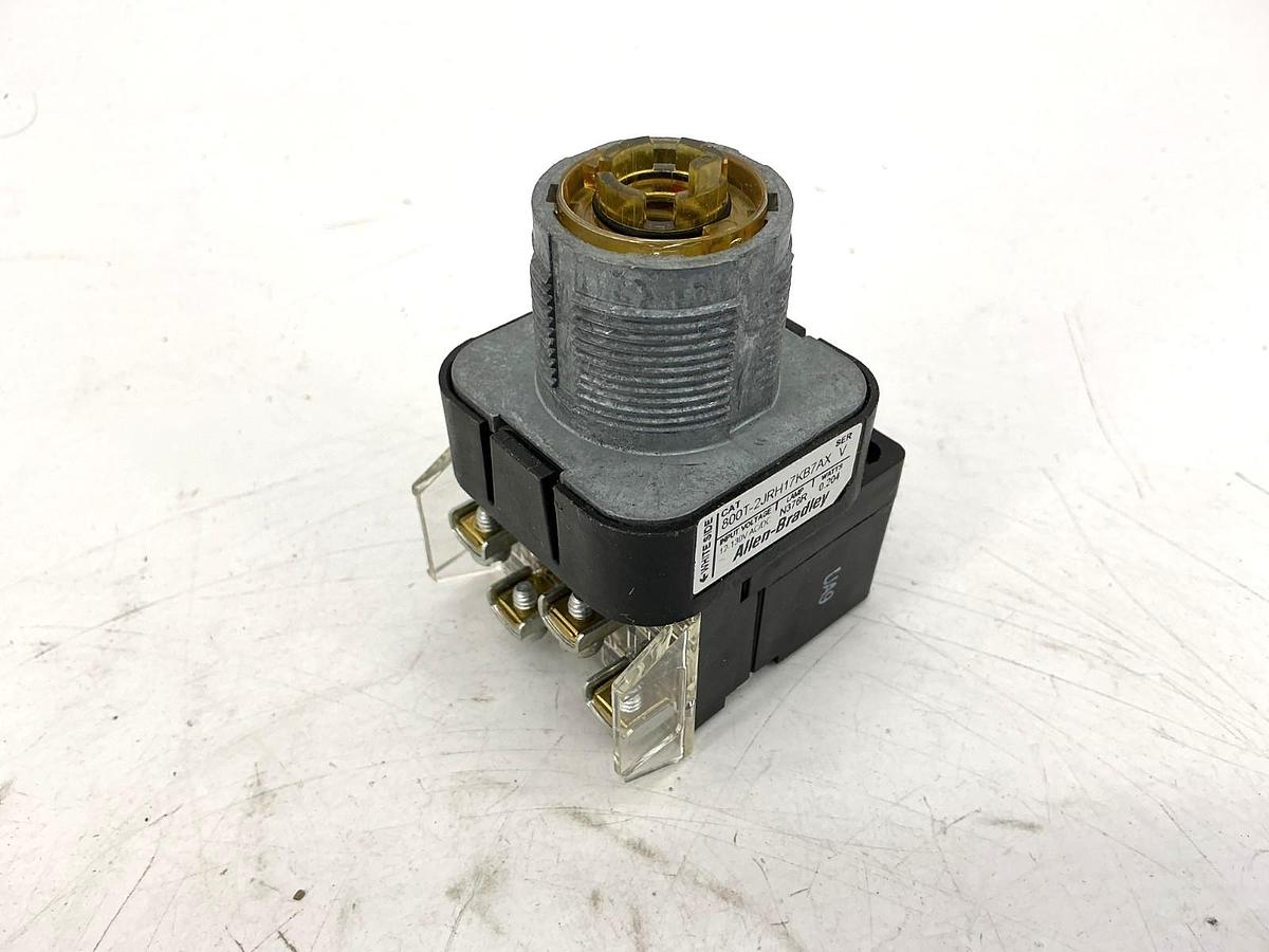 New Allen Bradley 800T-2JRH17KB7AX Ser V Selector Switch Red LED No Cap - No Box
