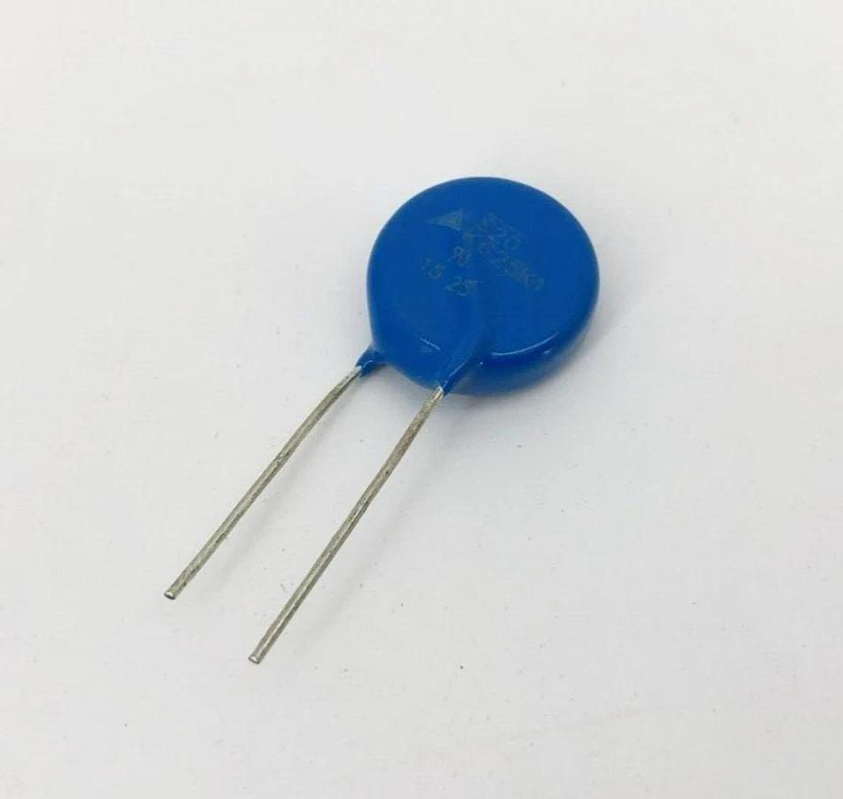 Lot of 9 New EPCOS S20K625K1 Varistors 1KV 10KA 625V B72220P3621K101