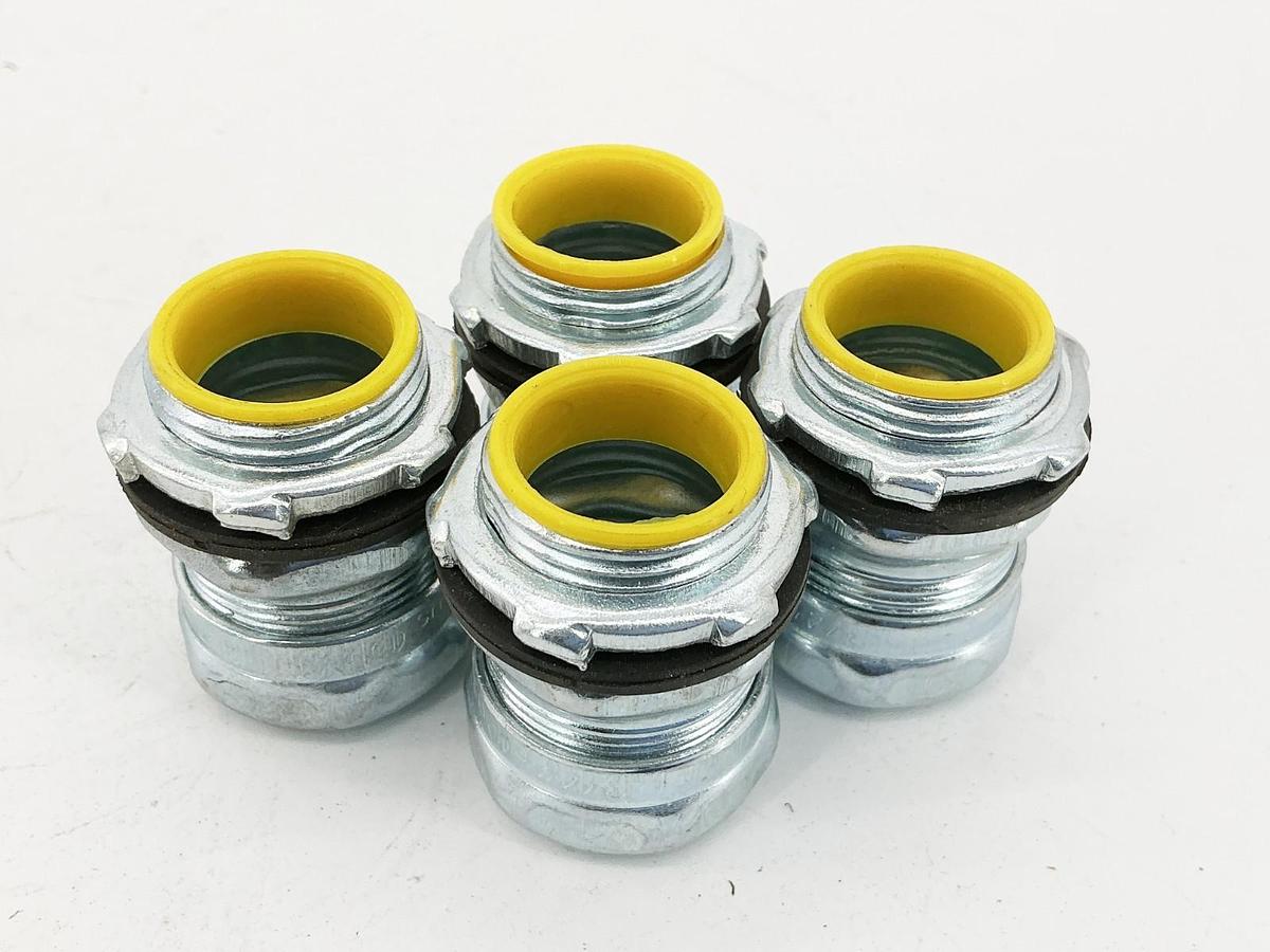 New Lot of 4 BPT Fittings 251-SRTI Raintight EMT Connector 3/4" - No Box