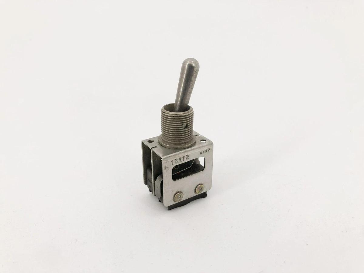 New Honeywell Microswitch 13AT2 Toggle Switch 5A 125VAC