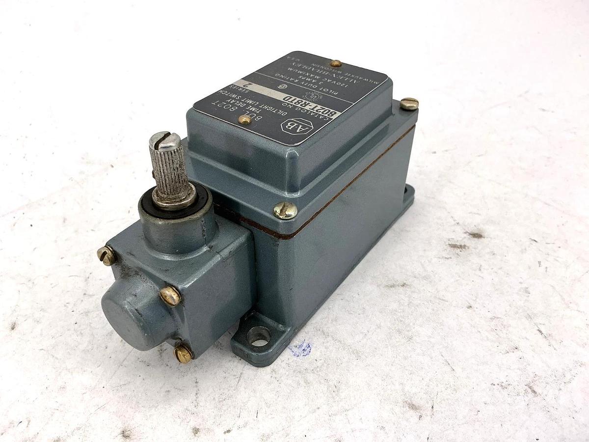 Used Allen Bradley 802T-R8TD Ser 2 Oiltight Limit Switch Time Delay 3A 120V Max