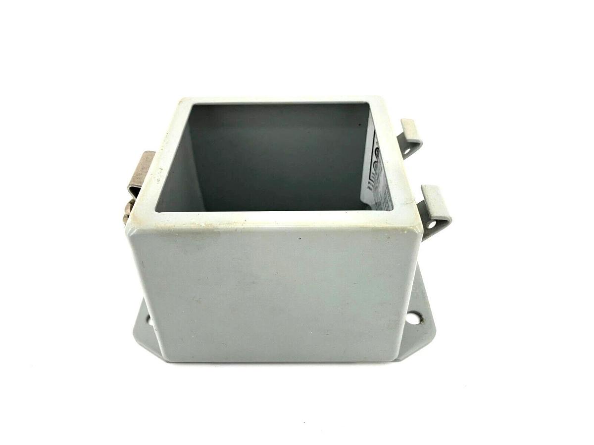 New Hammond HJ443LP Enclosure NEMA/EEMAC 4, 4 x 4 x 3in (Missing Chain)