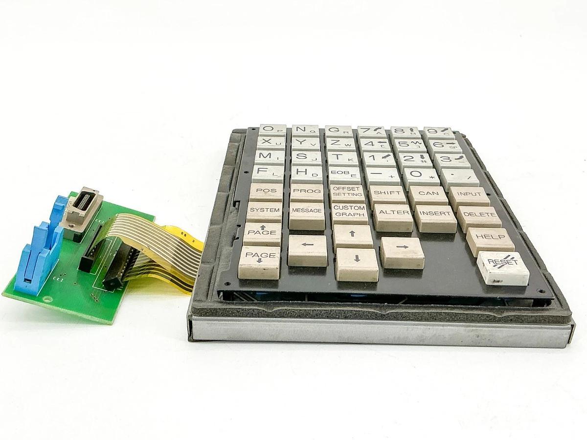 Used Fujitsu N860-1603-T051 Keyboard