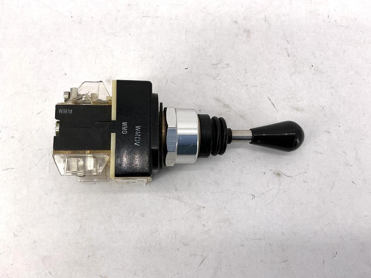 Used Allen Bradley 800T-T4S Ser T Toggle Switch 4-Way