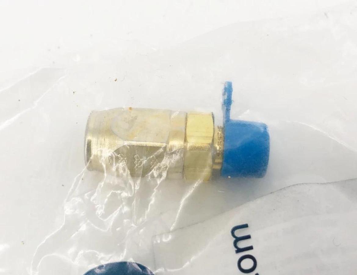 Lot of 2 New SSP AH90020-2-4-B Hose Fittings 1/8-27 MNPT x 1/4 SAE 100R14