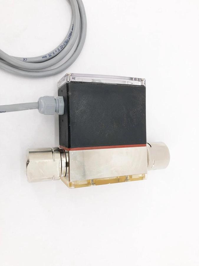New Kobold DF-WM Paddle Wheel Flow Switch DF-8306P03 - No Box
