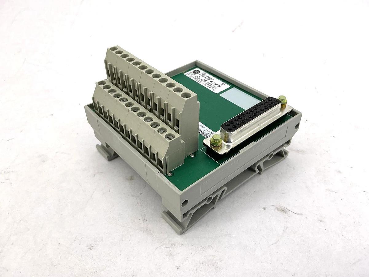 New Allen Bradley 1492-AIFM6S-3 Ser A 6CH Iso Feed-Through Interface Mod -No Box