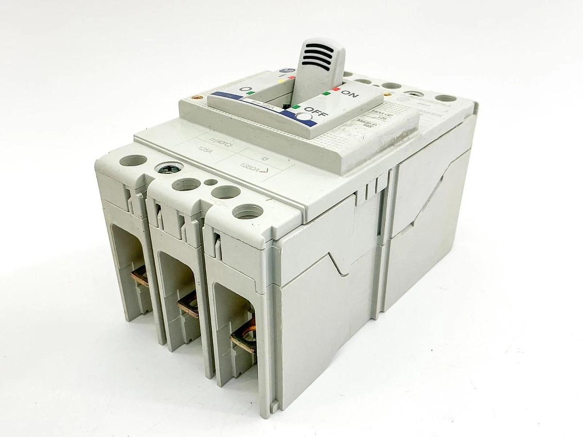 New Allen Bradley 140G-G2C3-D12 Molded Case Circuit Breaker 600Y/347V 125A Ser.A