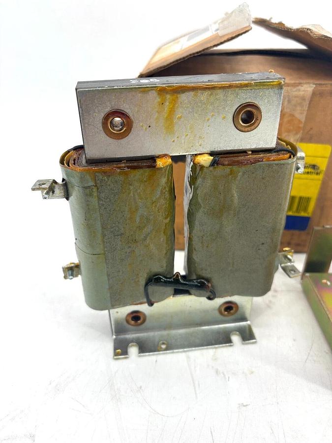 New Square D 9070GO2D5 Transformer 100VA Pri. 550/575/600V Sec. 110/115/120V