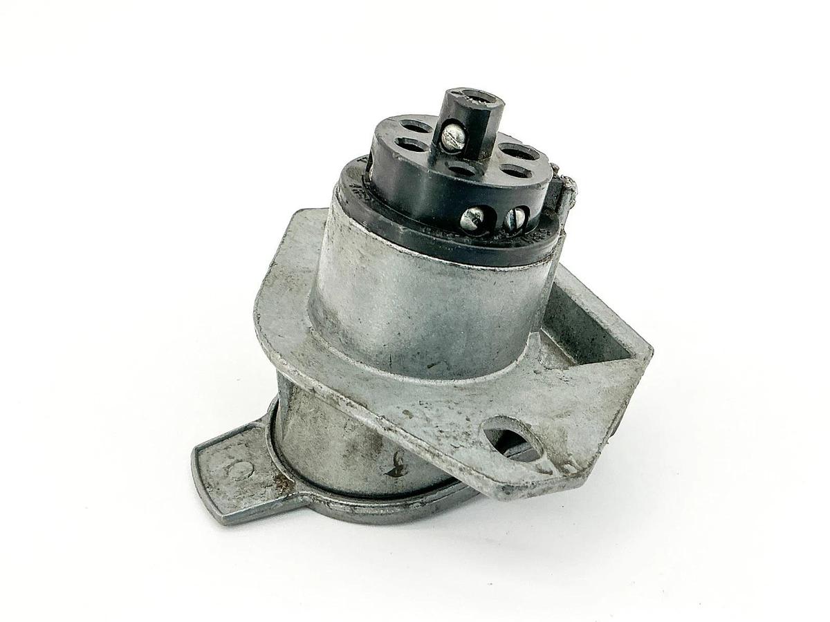 New Phillips 15-72 Socket Receptacle 7Pin - No Box