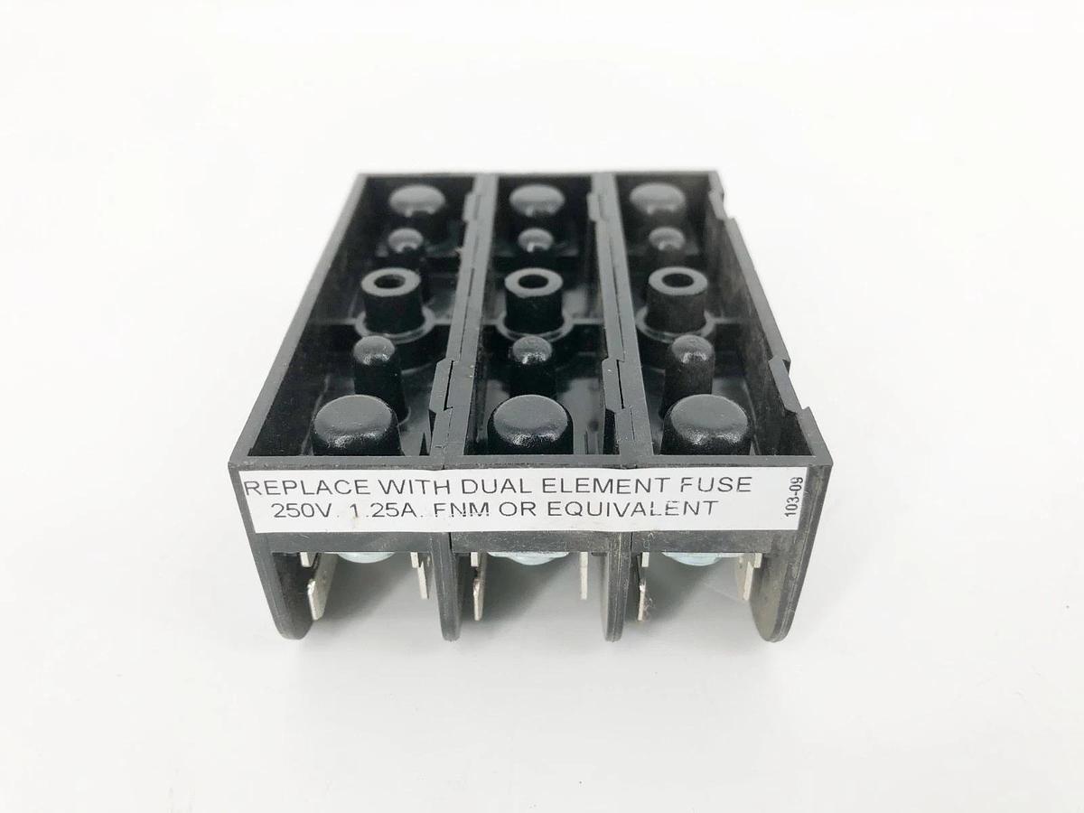 New Ferraz Shawmut 3032-SAB Fuse Holder 600V Class CC Fuses 30A 3P - No Box
