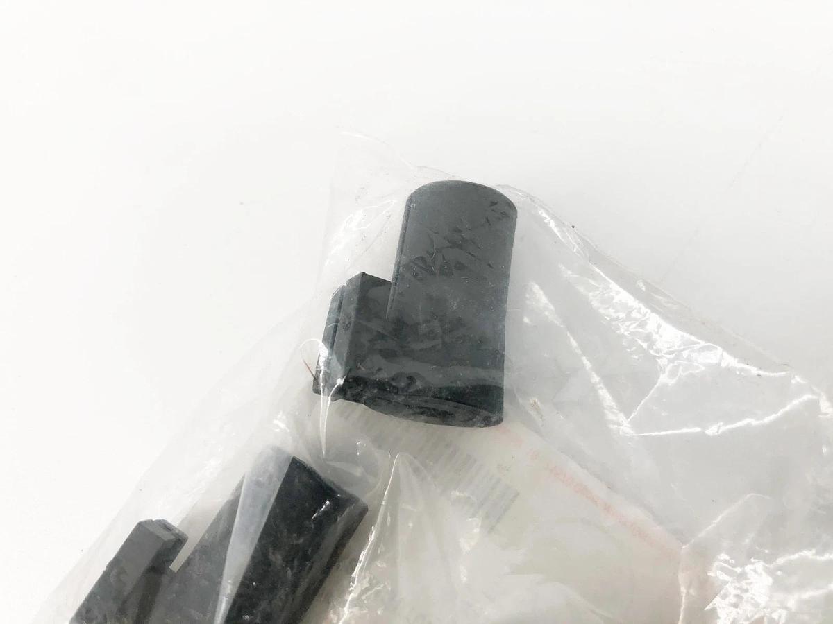 Lot of 22 New Murrplastik 87141216 Cable Entry Grommets KDT/X 5 for 5-6mm Diam.