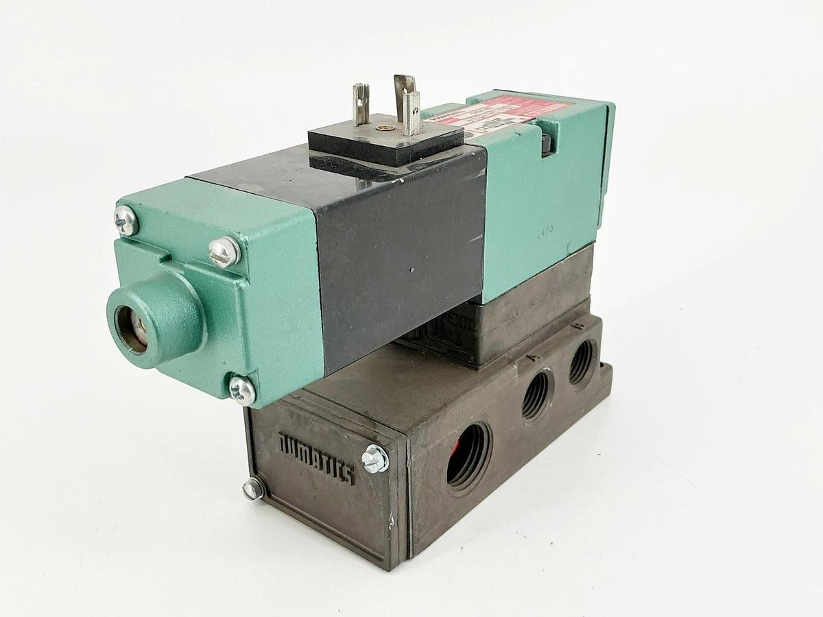 New Numatics 153SA43B4 Solenoid Valve 24VDC .25A 152SA4004 - No Box