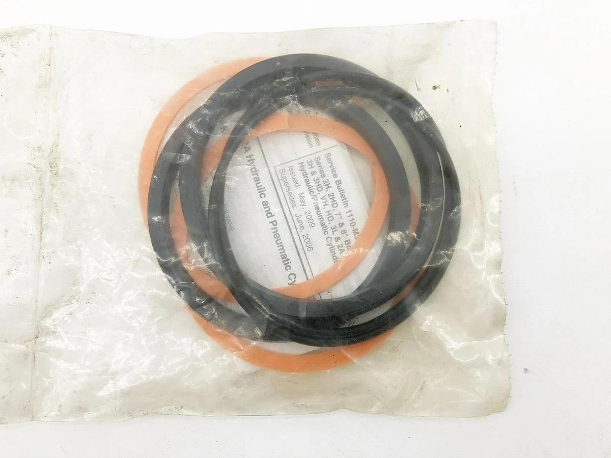 New Parker PK4002A001 Piston Seal Kit 4" BUNA-N