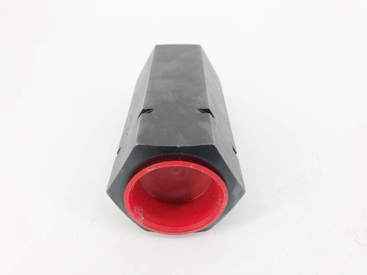 New DMIC CVH051500N Check Valve 1-1/2" NPT 10000psi 5psi Cracking - No Box