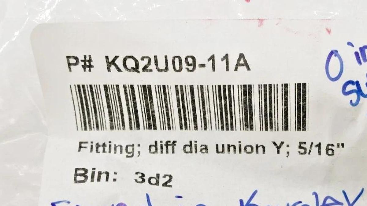 Lot of 3 New SMC KQ2U09-11A One Touch Fittings 5/16" Tube OD x 3/8" Port